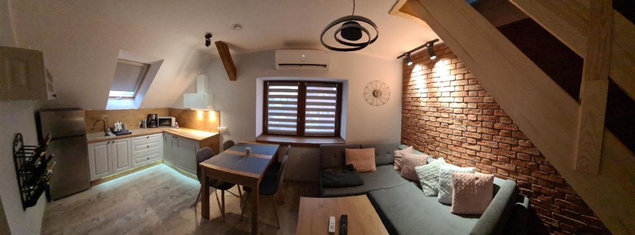 Apartament Komarno III Єленя-Ґура Екстер'єр фото